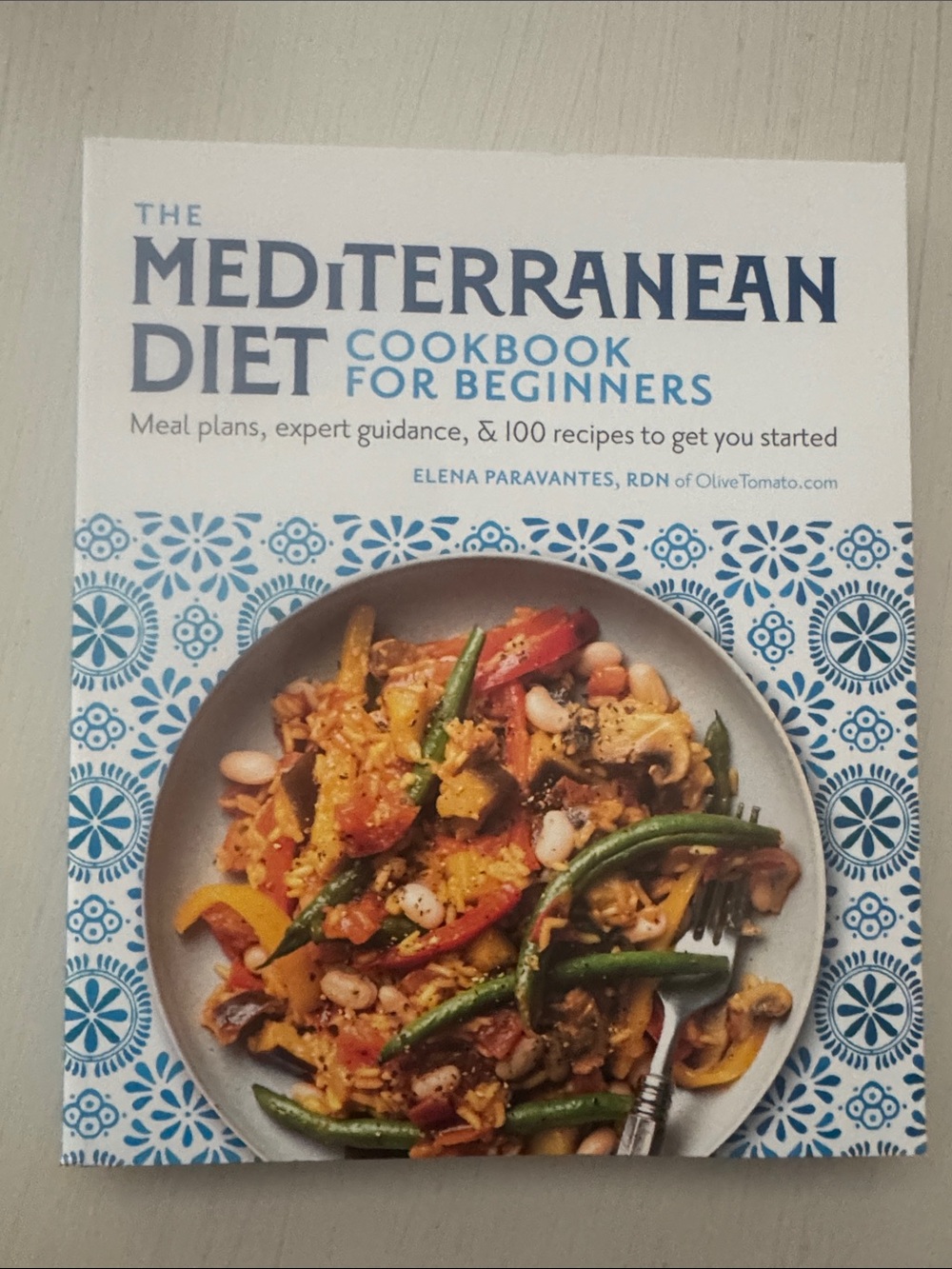 The Mediterranean diet cookbook for beginners-in like new condition